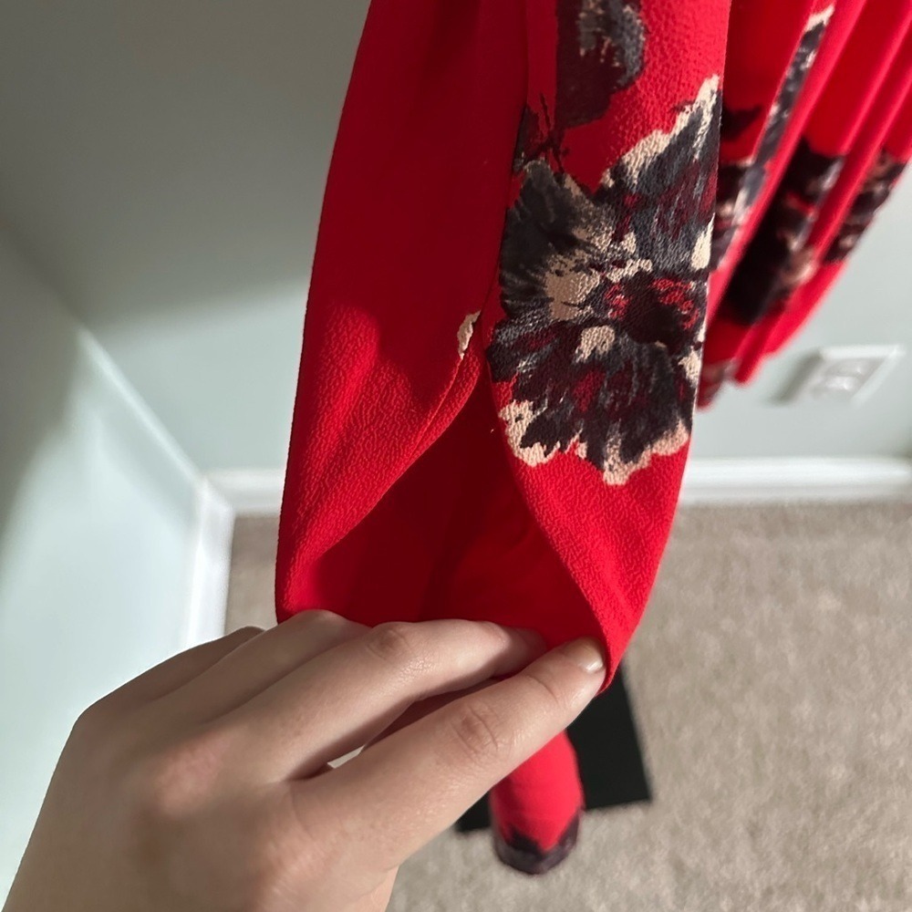 FREE PEOPLE- Cherry Red Floral Mini Dress-Size 2 Flutterby style-EUC - Picture 8 of 12